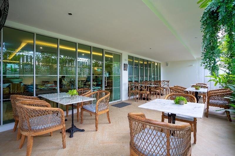 בית מלון כפרי Costa Village Bangsaray