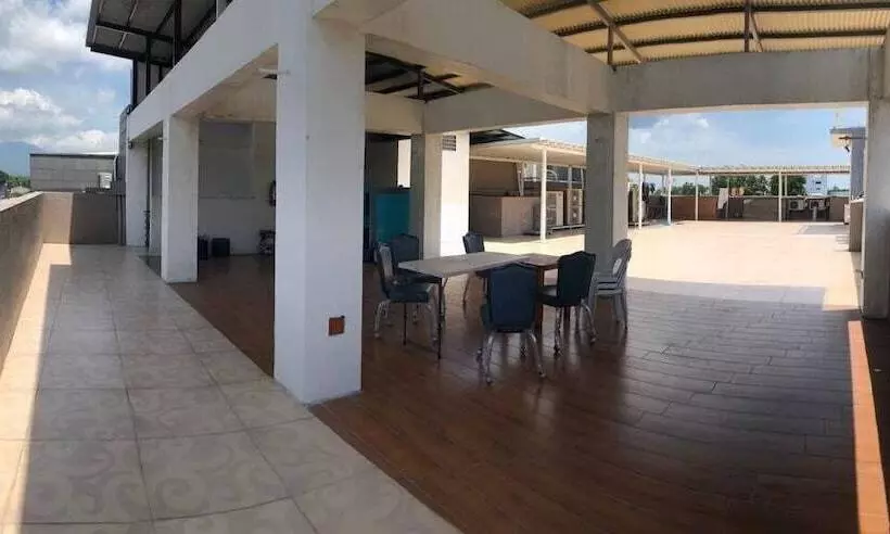 هتل Golden Gate Suites