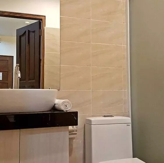 هتل Golden Gate Suites