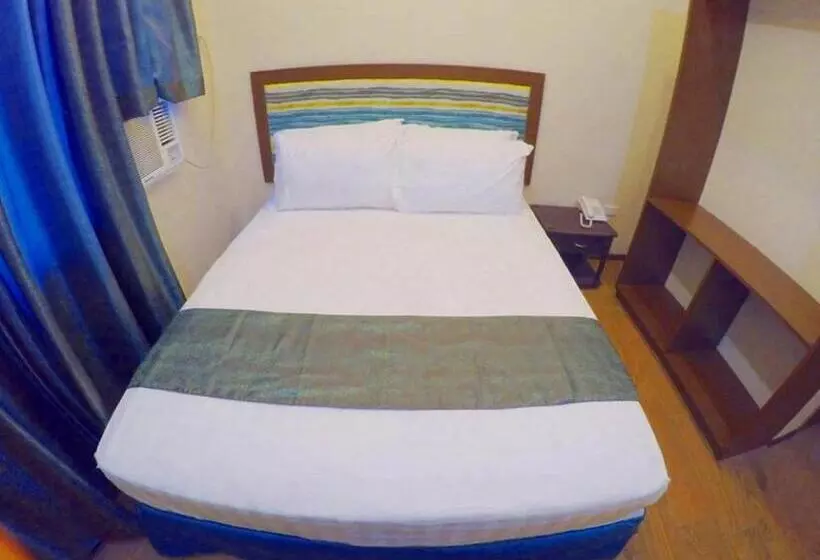 هتل Golden Gate Suites