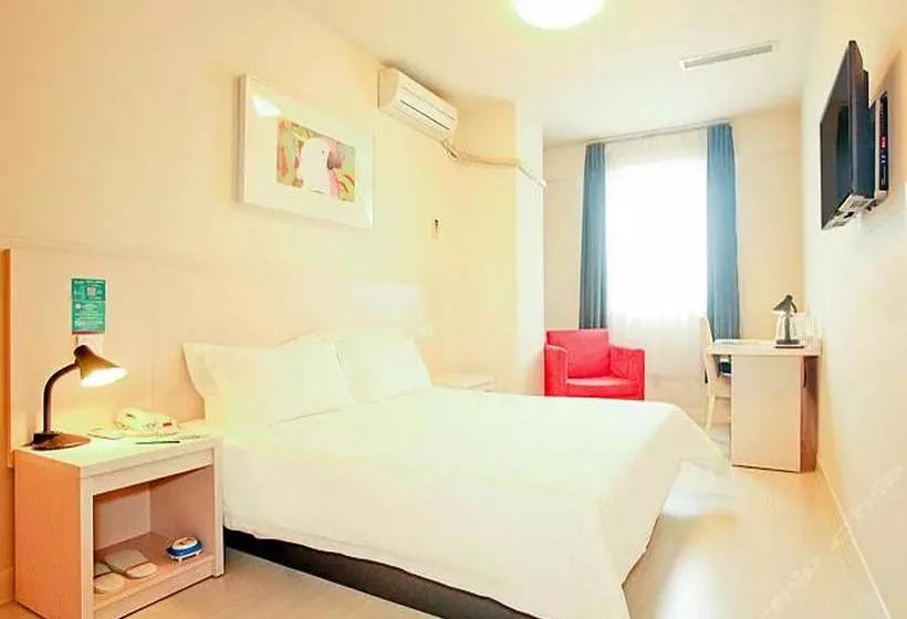 Hotelli Jinjiang Inn Guiyang North Baoshan Road