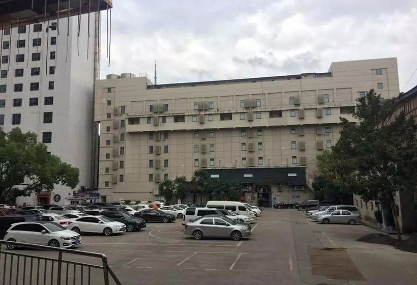 Hotelli Jinjiang Inn Guiyang North Baoshan Road