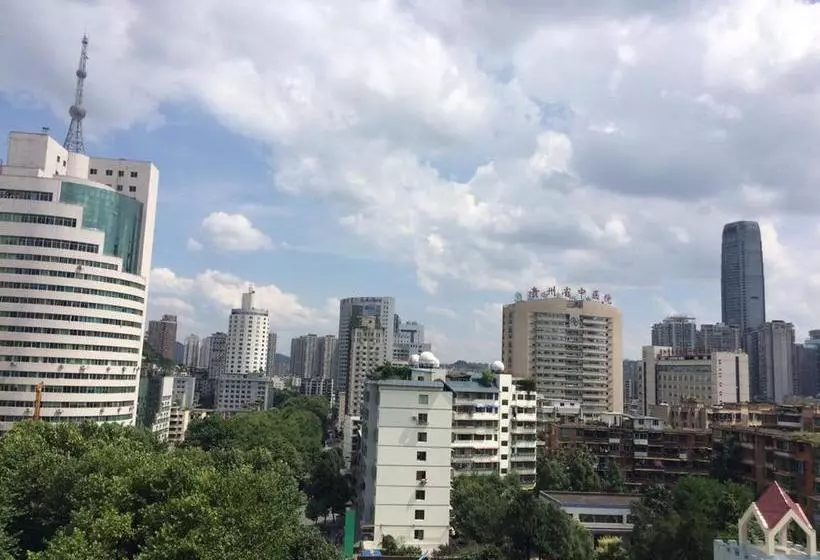Hotelli Jinjiang Inn Guiyang North Baoshan Road