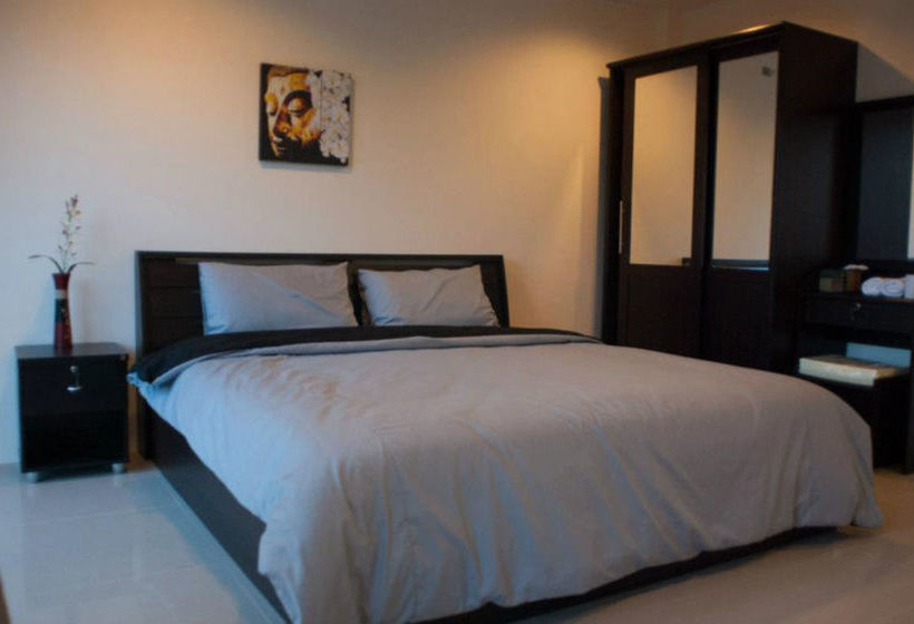 بنسيون Tropical Sands Sport Bar & Guest House