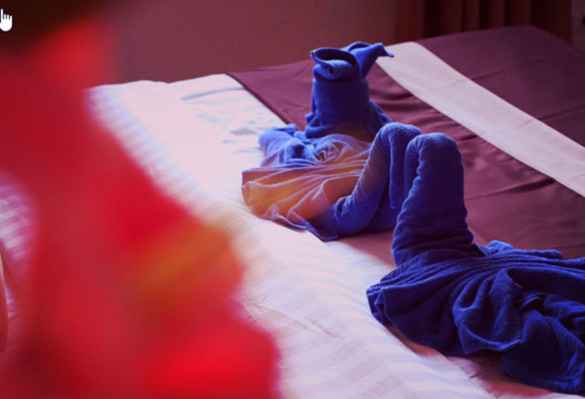 بنسيون Tropical Sands Sport Bar & Guest House