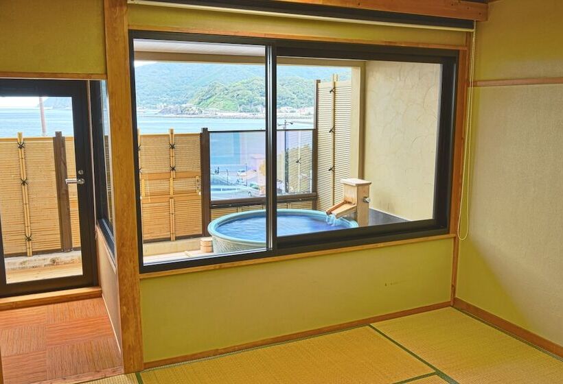 Ryokan Shin Kaikatei Izumi