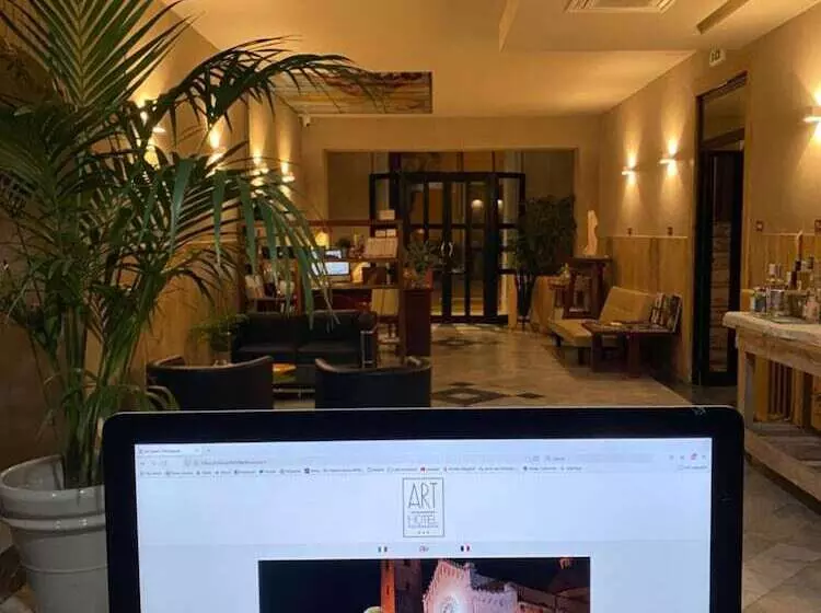 Art Hotel Pietrasanta