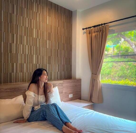 فندق Seree Grand Resort