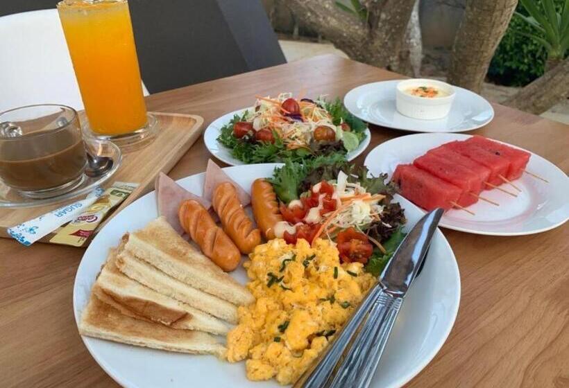 فندق Seree Grand Resort