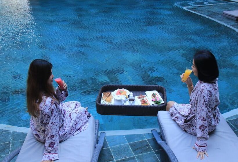 فندق The Crystal Luxury Bay Resort Nusa Dua