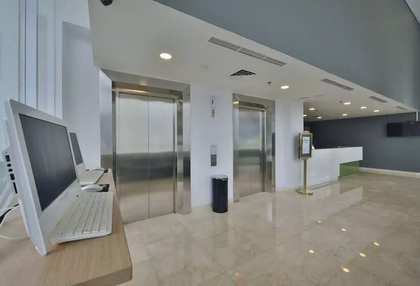 Whiz Hotel Sudirman Pekanbaru