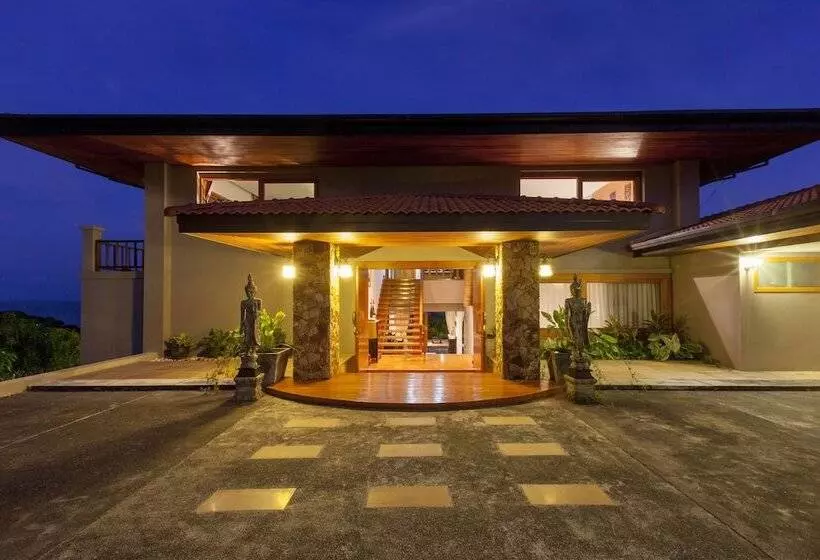 Baan Phuttarak Seaview Private Villa