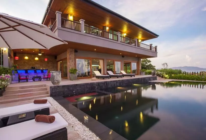 Baan Phuttarak Seaview Private Villa