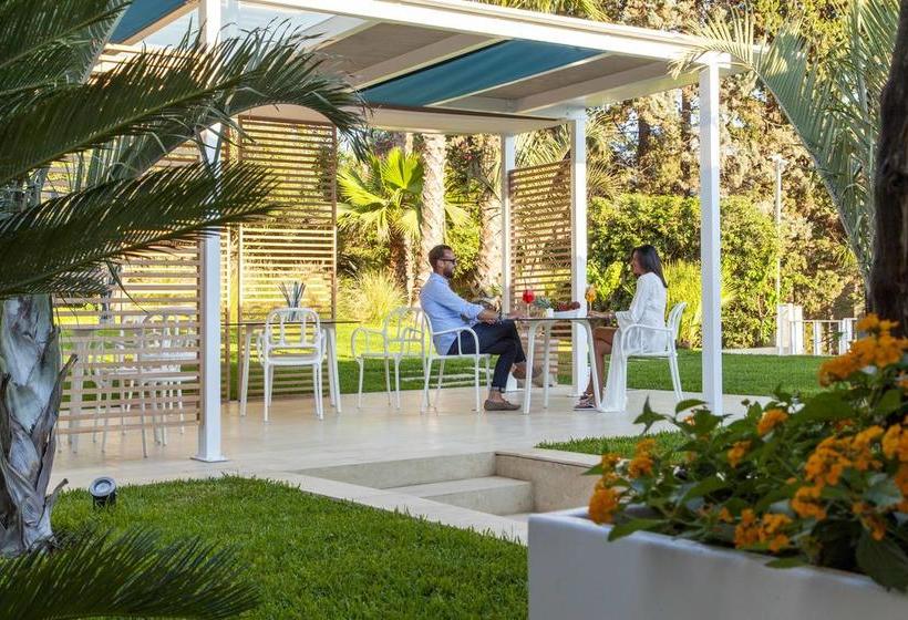 פונדק Calapetra Resort