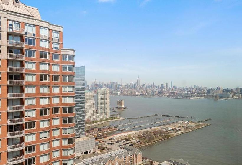 Ohm Home Suites At Newport