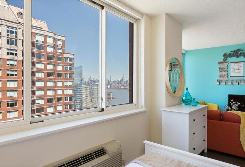 Ohm Home Suites At Newport