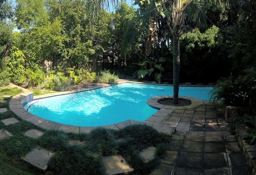 بنسيون ça Ira Wellness Retreat