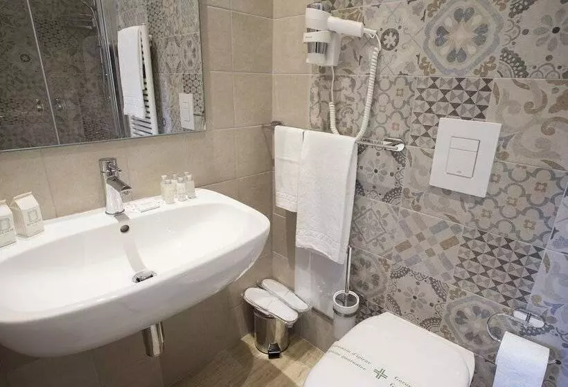 پانسیون Leonardo Da Vinci Guest House