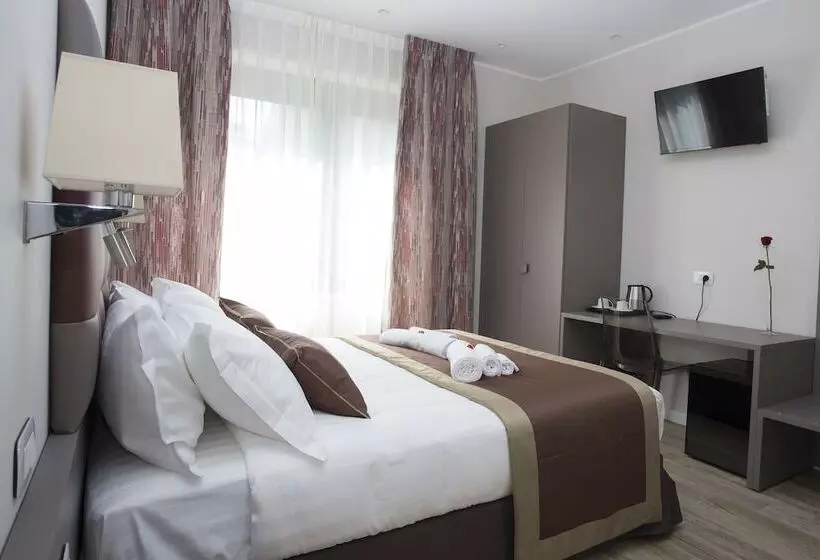 پانسیون Leonardo Da Vinci Guest House