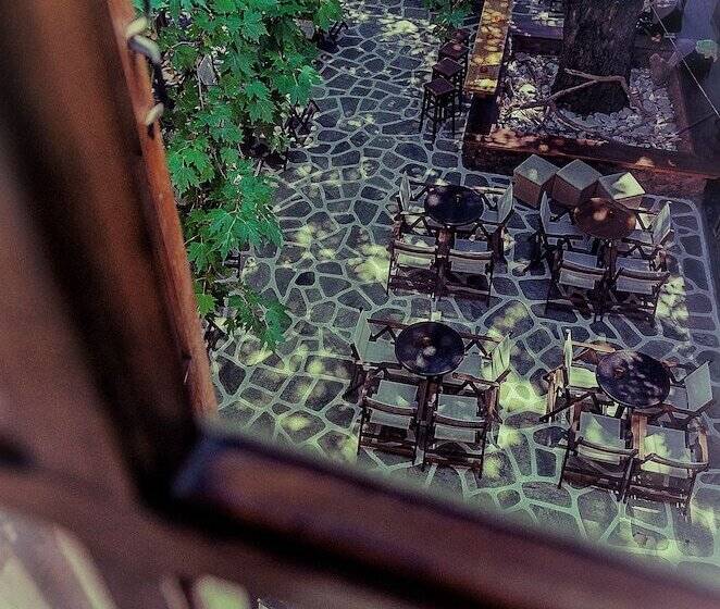 بنسيون Skourgias Rooms