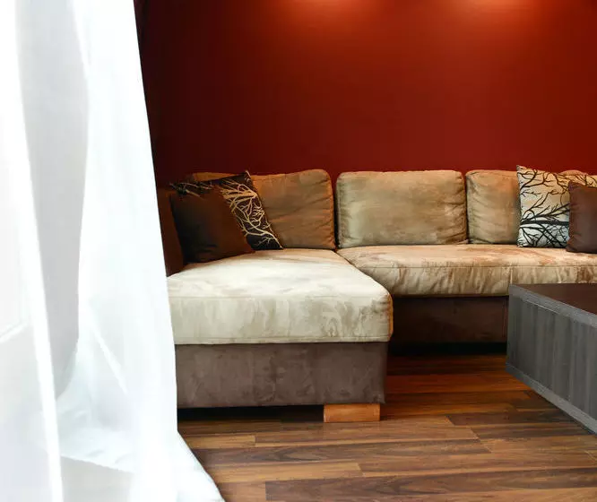 هتل Angel Plaza Apartments  Old Town