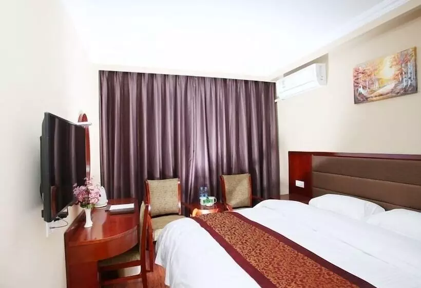 Hotelli Greentree Inn Jiangsu Kunshan Lujia Town Furong Road Express