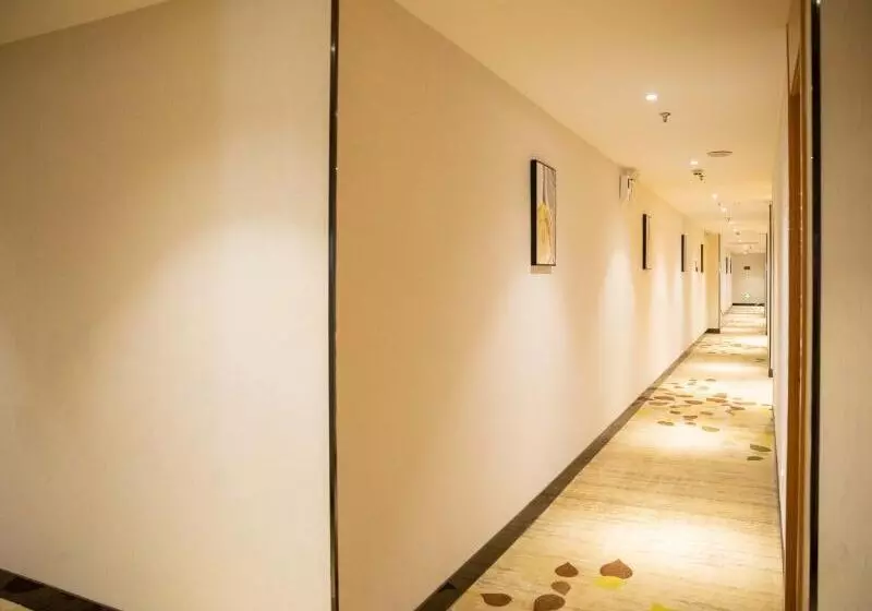 هتل Greentree Inn Nantong Haian Mingzhu City Express