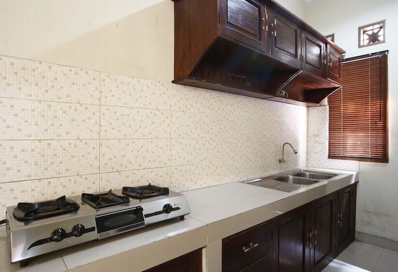 Hotel Reddoorz@pondok Pinang 2