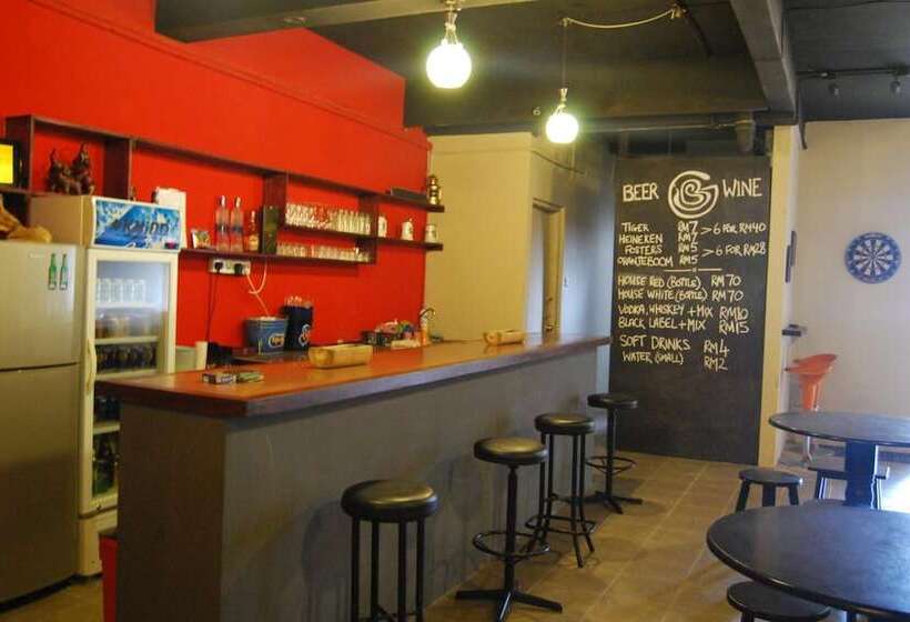 Borneo Seahare Guesthouse   Hostel