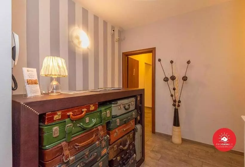 هتل Affittacamere Il Viaggiatore