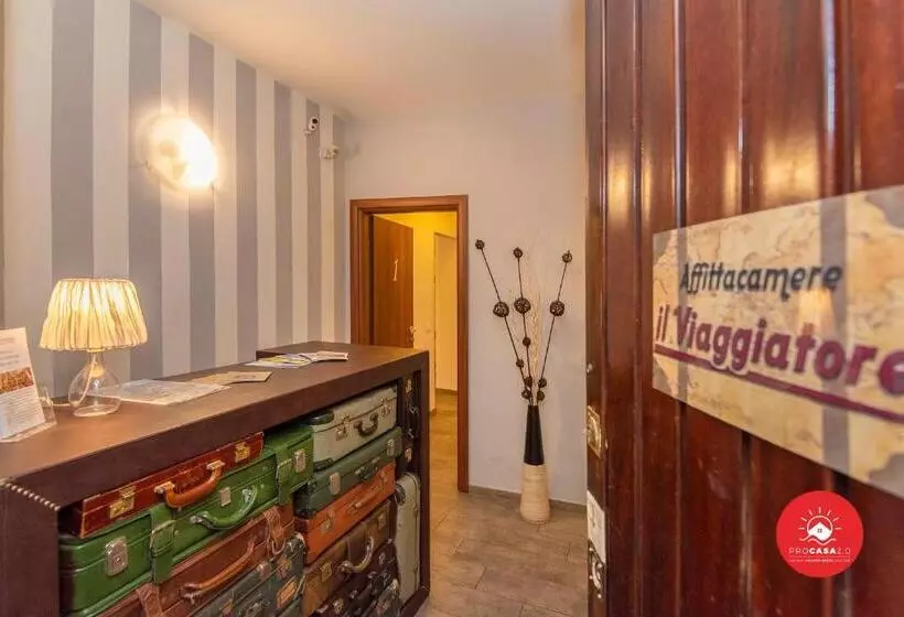 هتل Affittacamere Il Viaggiatore