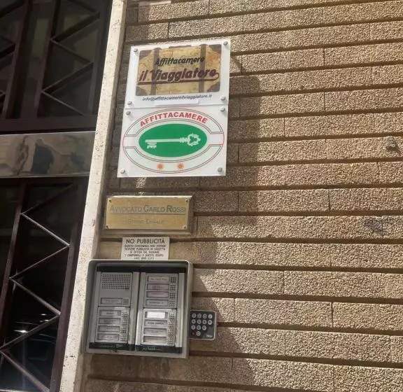 هتل Affittacamere Il Viaggiatore