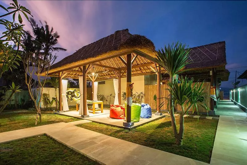 هتل Gecko Villa & Bungalows