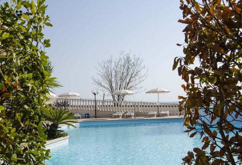 فندق Il Borgo Residence