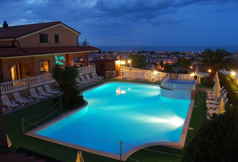 فندق Il Borgo Residence