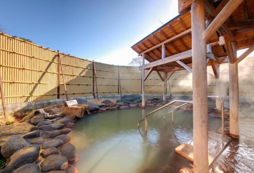 בית מלון כפרי Kyukamura Urabandai