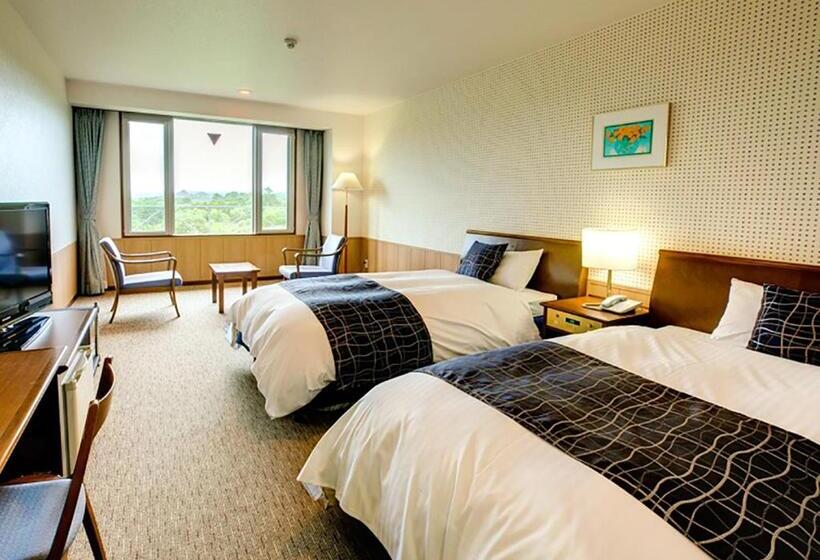 בית מלון כפרי Kyukamura Urabandai