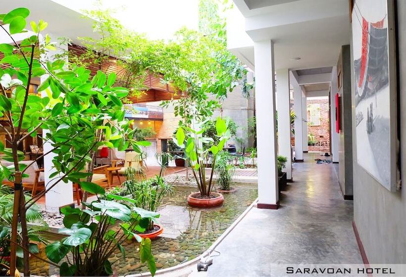 ホテル Saravoan Royal Palace