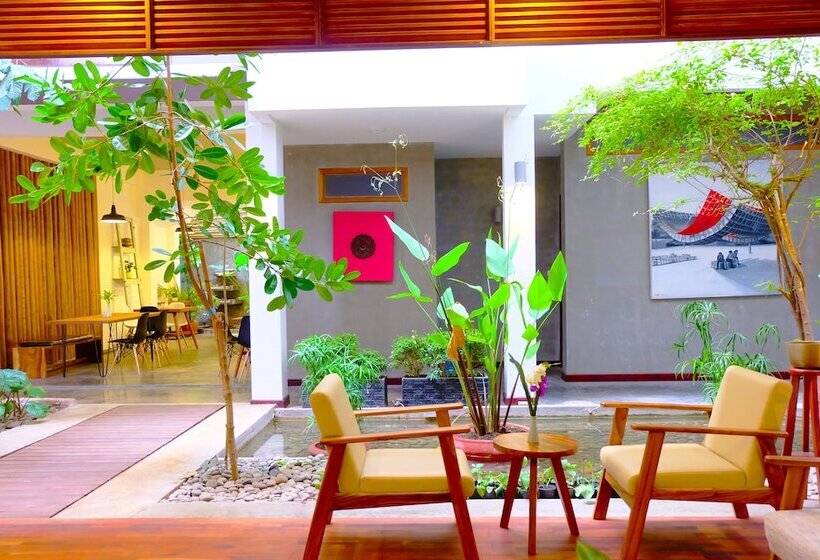 ホテル Saravoan Royal Palace