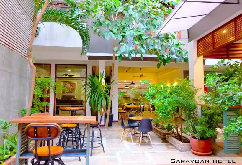 ホテル Saravoan Royal Palace