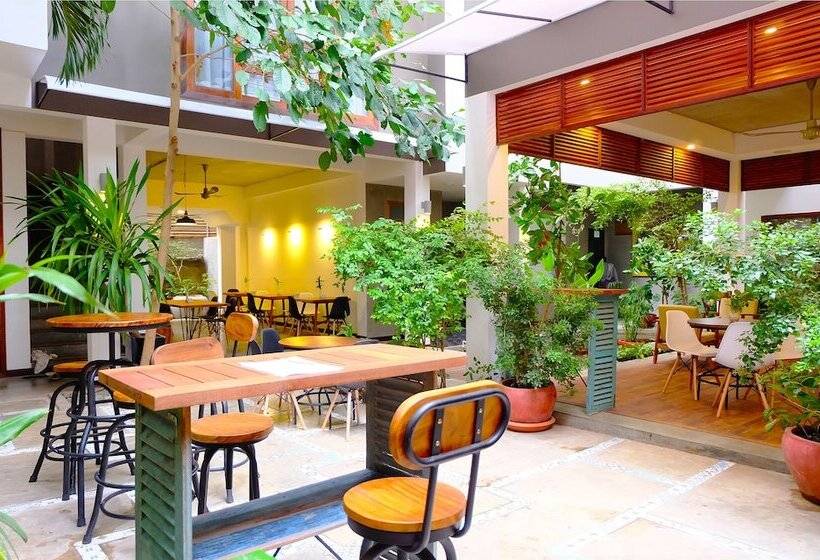 ホテル Saravoan Royal Palace