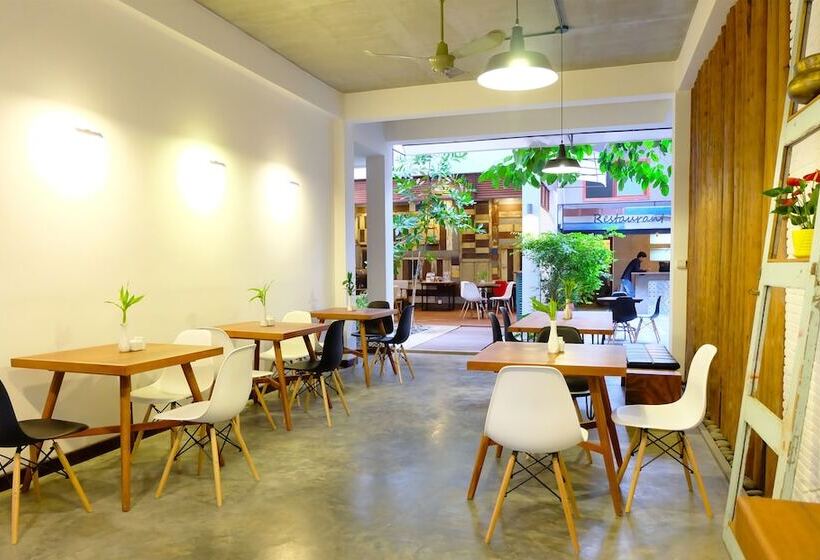 ホテル Saravoan Royal Palace