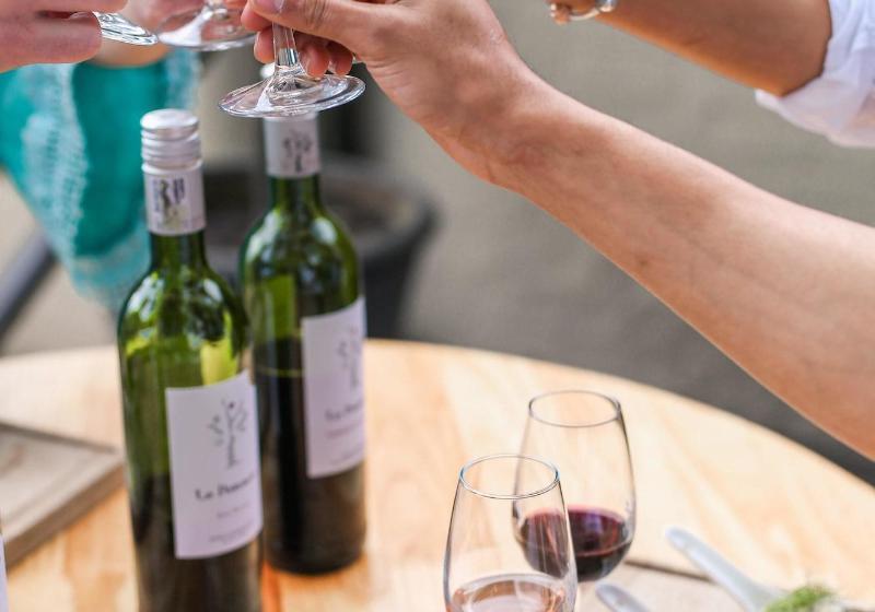 Le Pommier Wine Estate