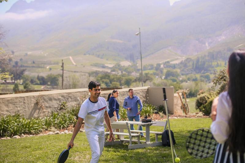 Le Pommier Wine Estate