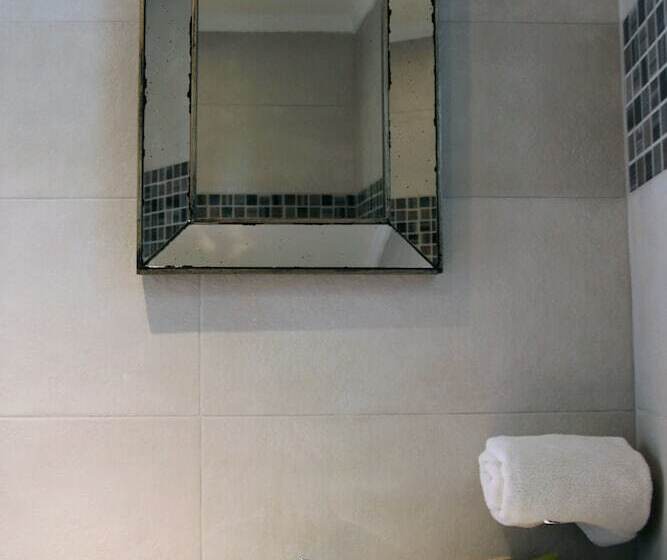 膳宿费 The Beach House