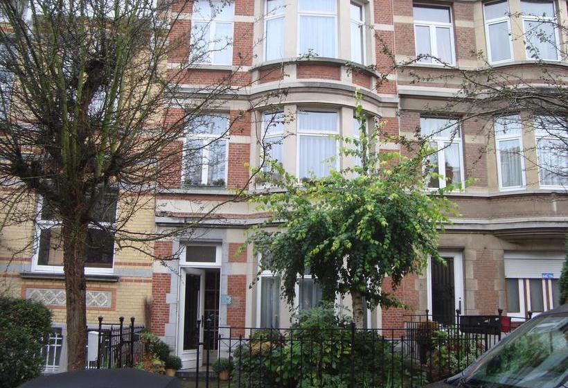 تختخواب و صبحانه Bed&Breakfast Stuyvenberg Atomium