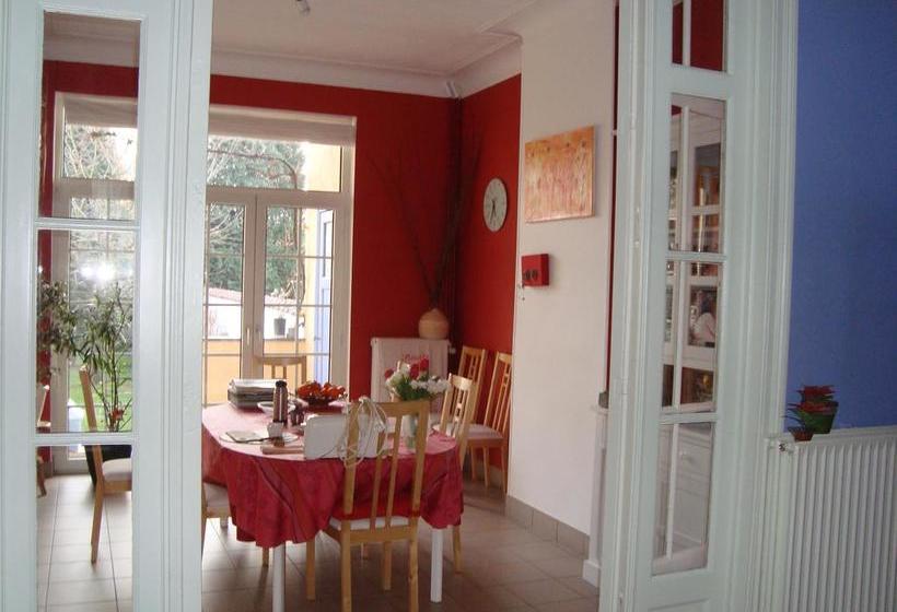 تختخواب و صبحانه Bed&Breakfast Stuyvenberg Atomium