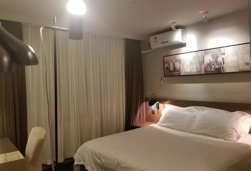 Hotelli Jinjiang Inn Select Beijing Dongzhimen Shiguanqu