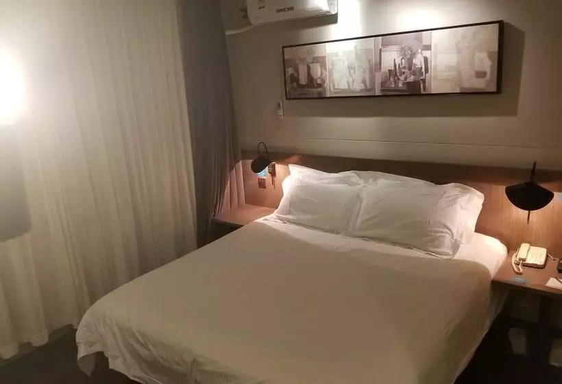 Hotelli Jinjiang Inn Select Beijing Dongzhimen Shiguanqu