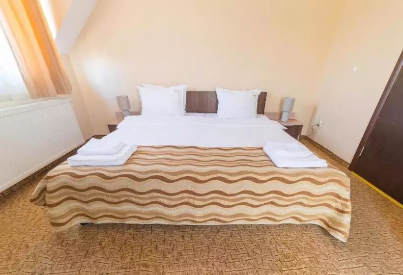 Hotel Ring